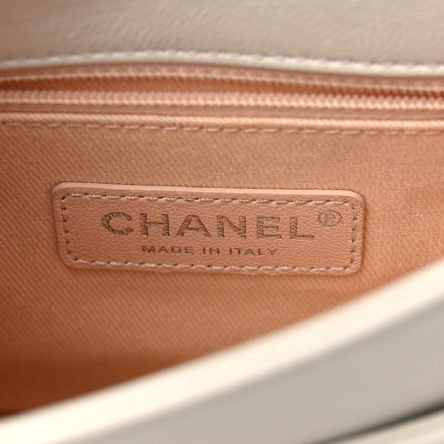Lambskin Quilted Small Studded Bubble Flap White