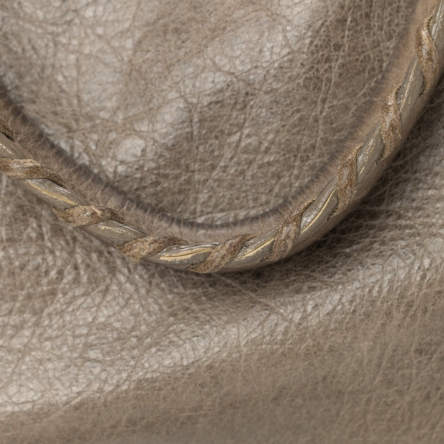 Chevre Classic Hardware City Taupe