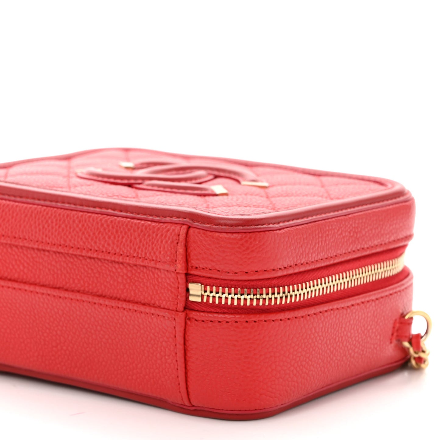Caviar Quilted Small CC Filigree Vanity Case Red