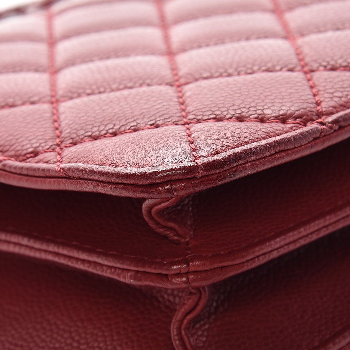 Caviar Quilted Flap With Chain Red