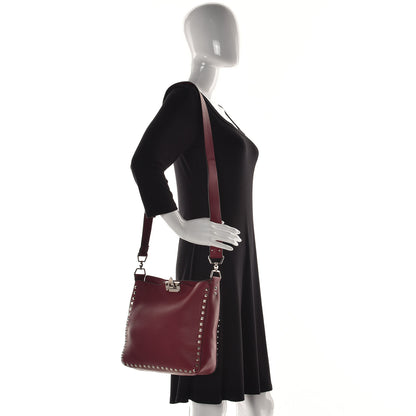 Valentino Garavani Pebbled Calfskin Small Rockstud Flip-Lock Messenger Bag Rubino 2 of 12