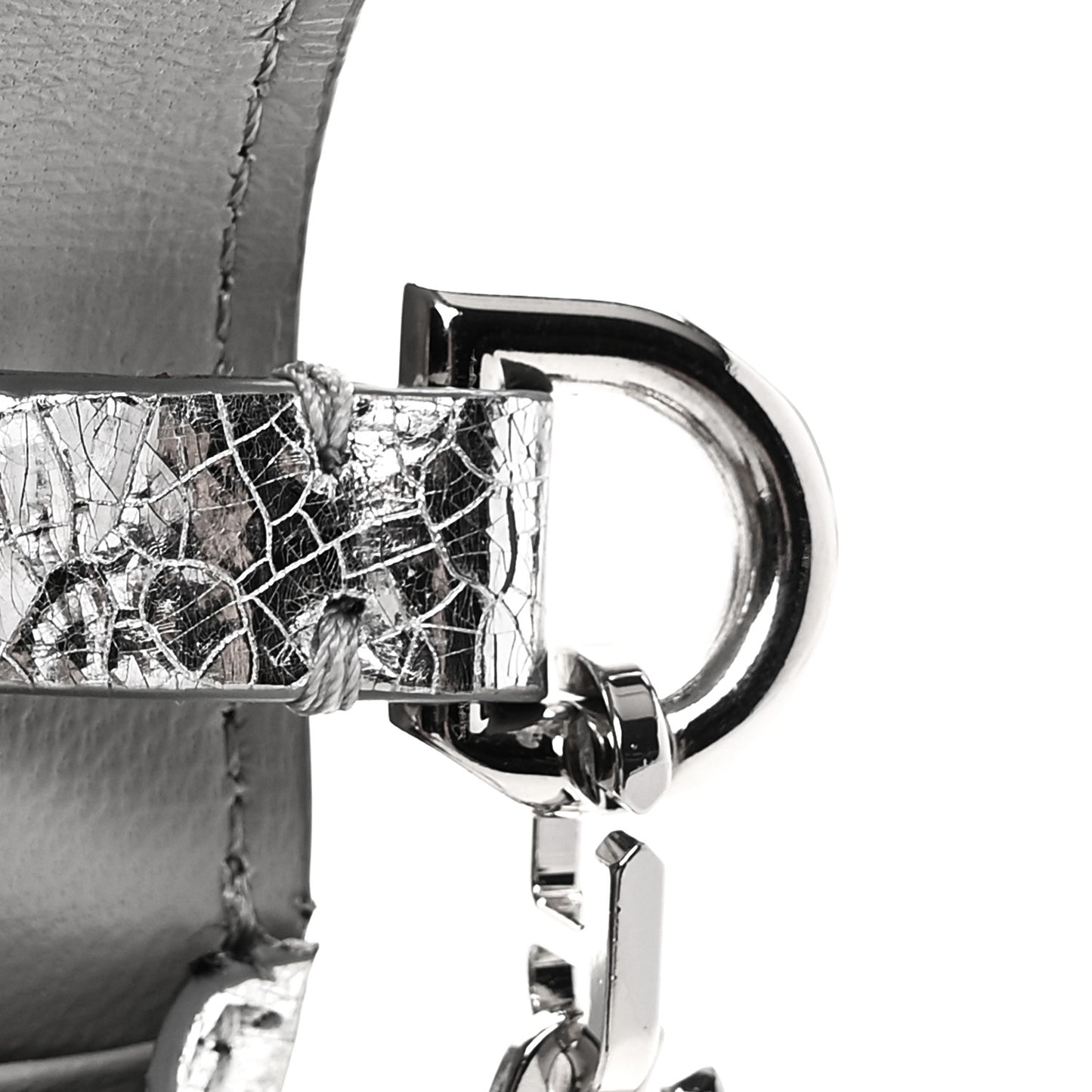 Metallic Lambskin 4G Wallet On Chain Silvery