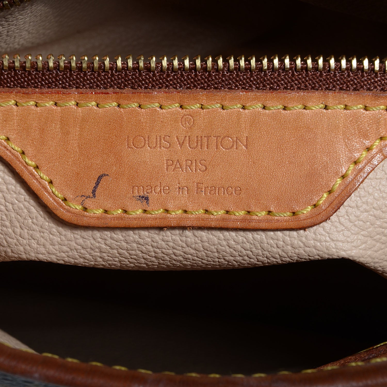 Louis Vuitton Monogram Petit Bucket 23 6 of 7