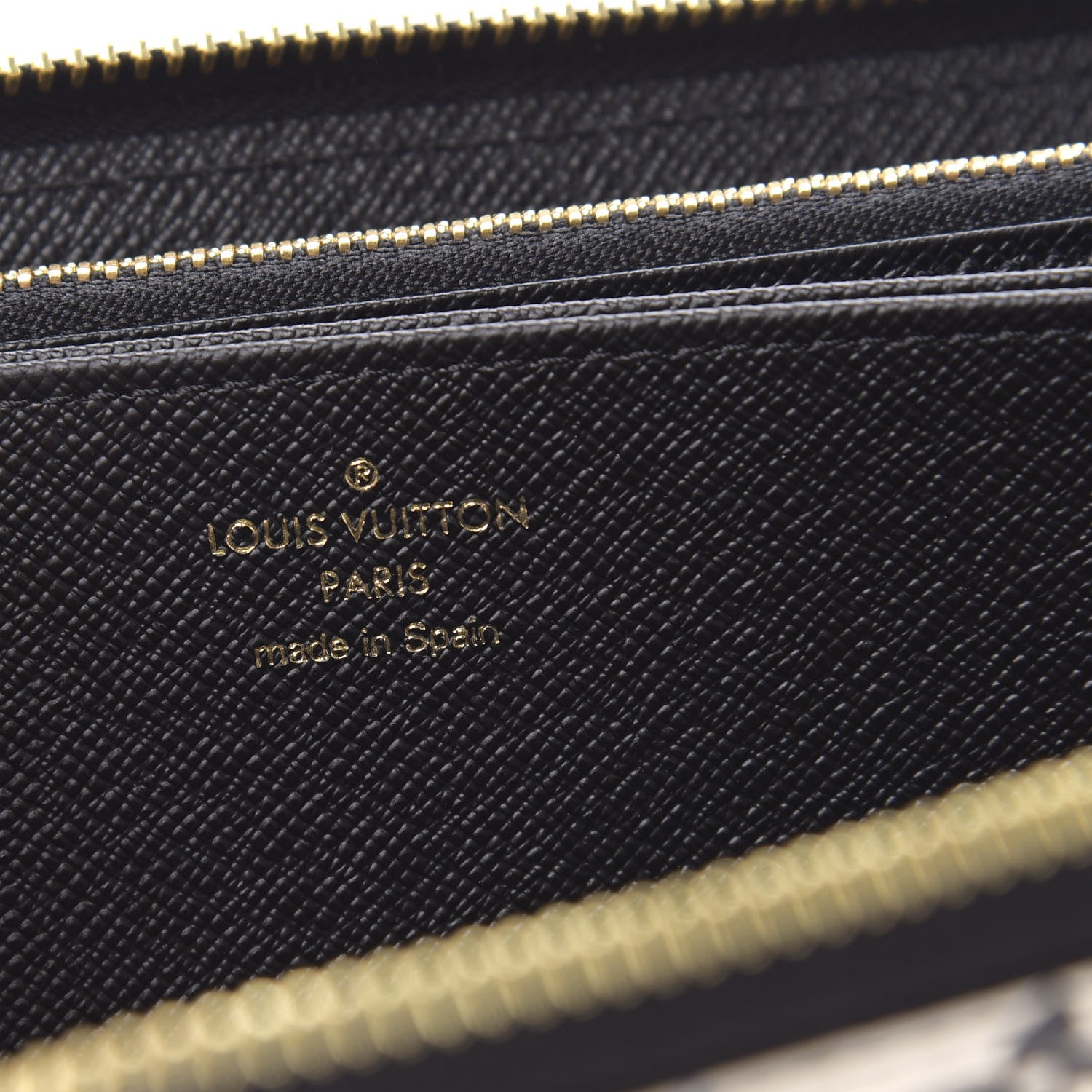 Louis Vuitton Game On Zippy Wallet White 6 of 8