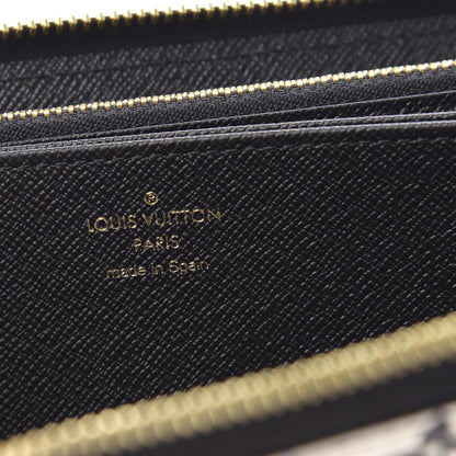 Louis Vuitton Game On Zippy Wallet White 6 of 8