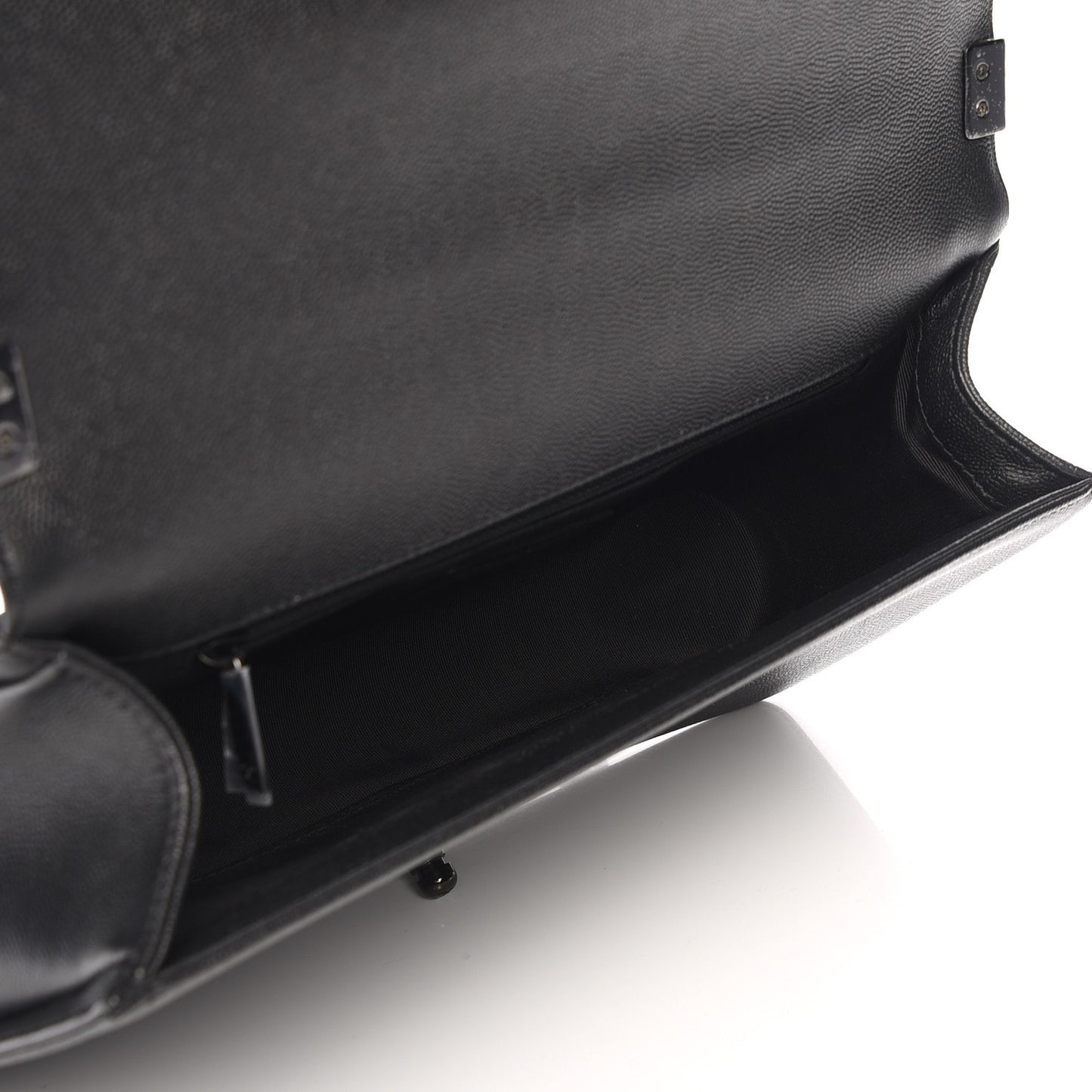 Caviar Quilted New Medium Boy Flap So Black