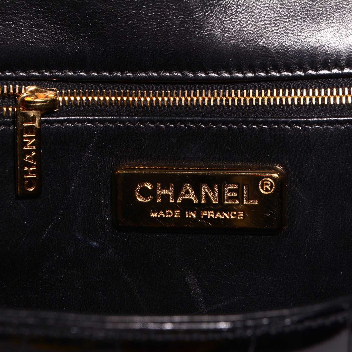 Shiny Alligator Jumbo Single Flap Black