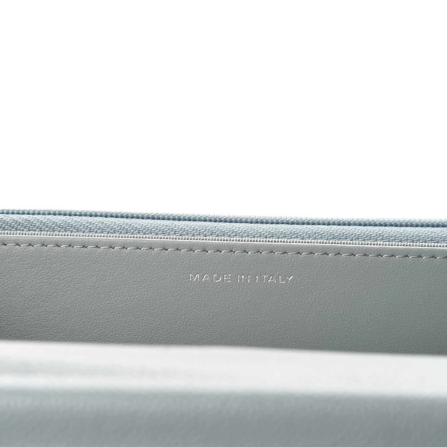 Caviar Quilted Wallet On Chain WOC Light Blue