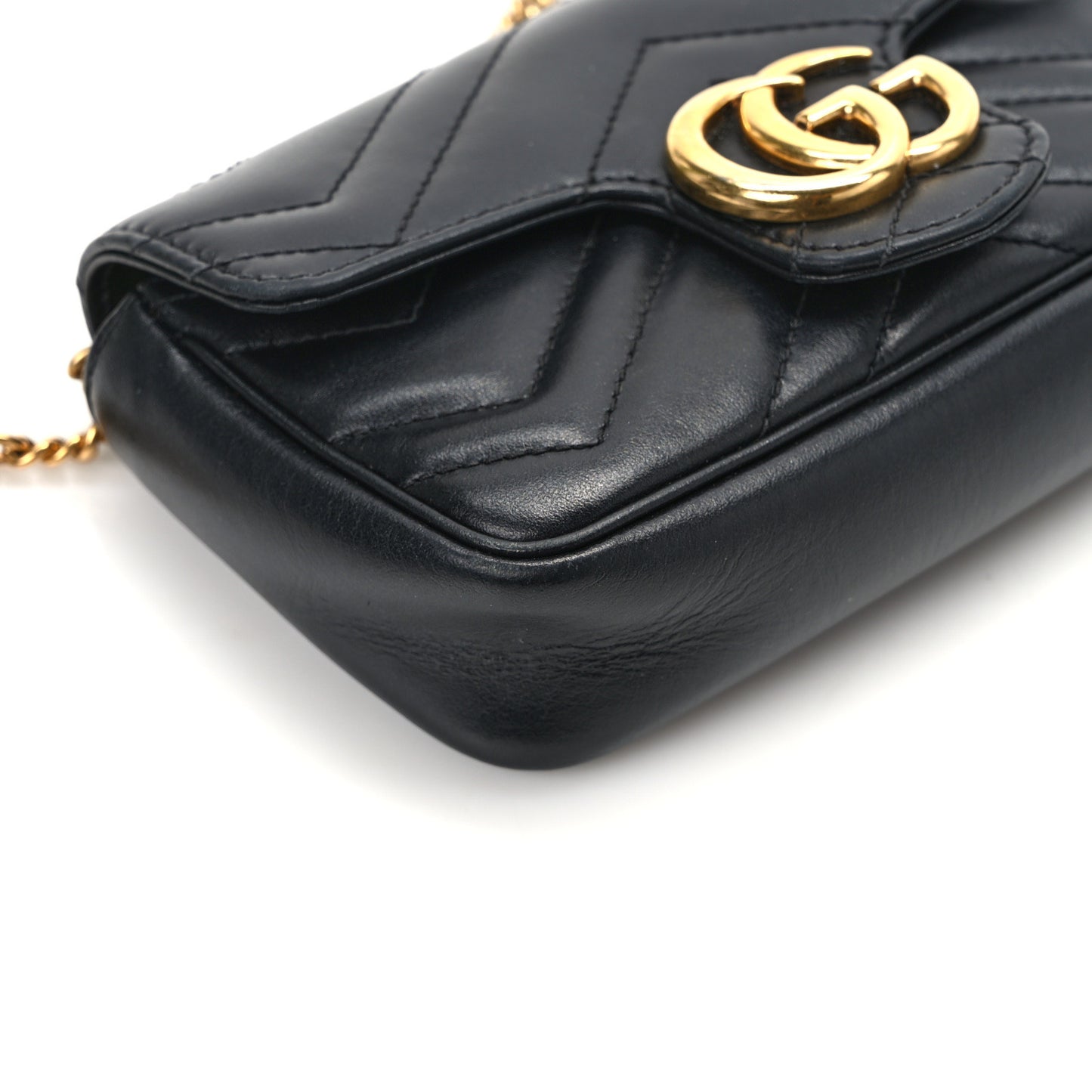 Calfskin Matelasse Super Mini GG Marmont Shoulder Bag Black