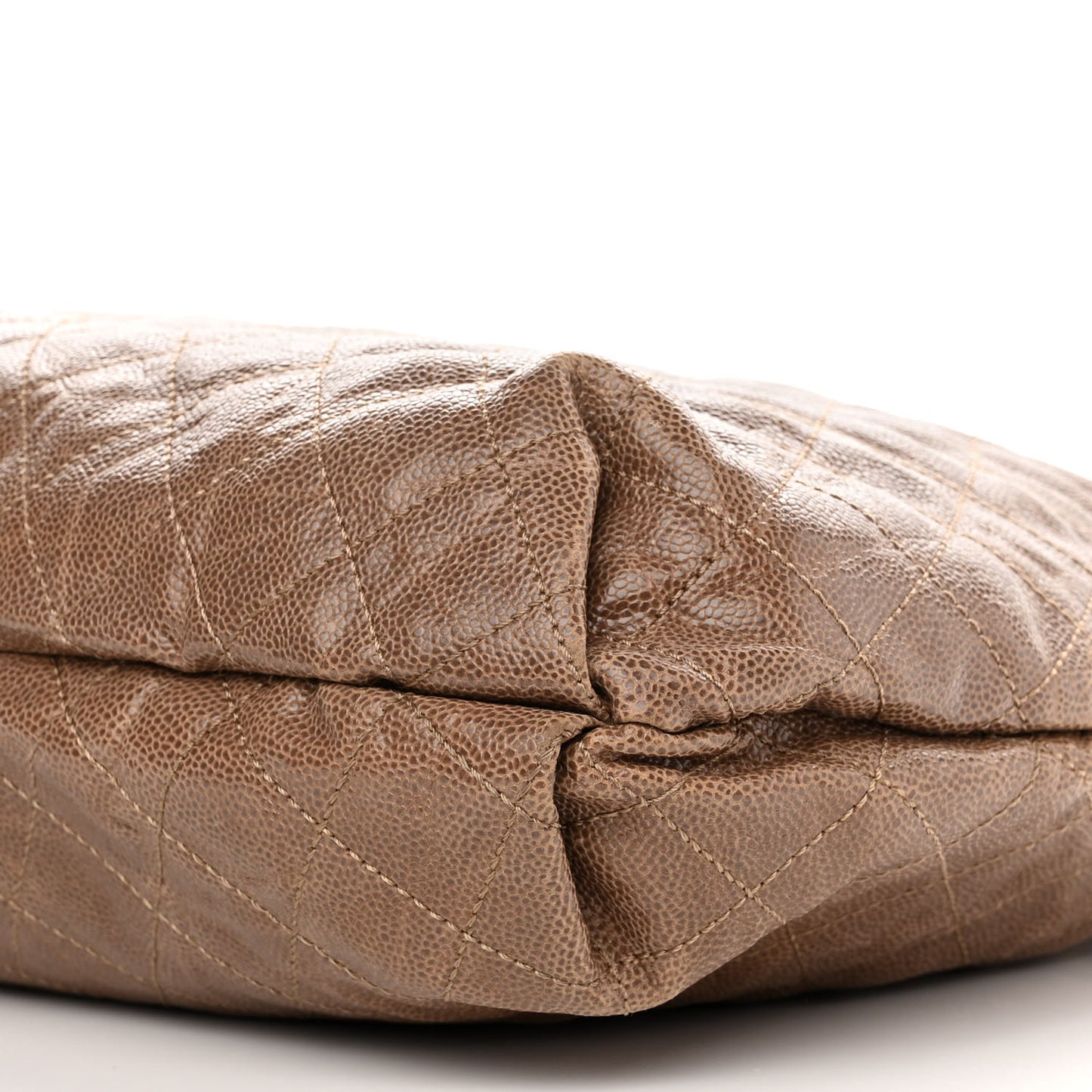 Distressed Glazed Caviar Quilted Large Elastic Tote Brown
