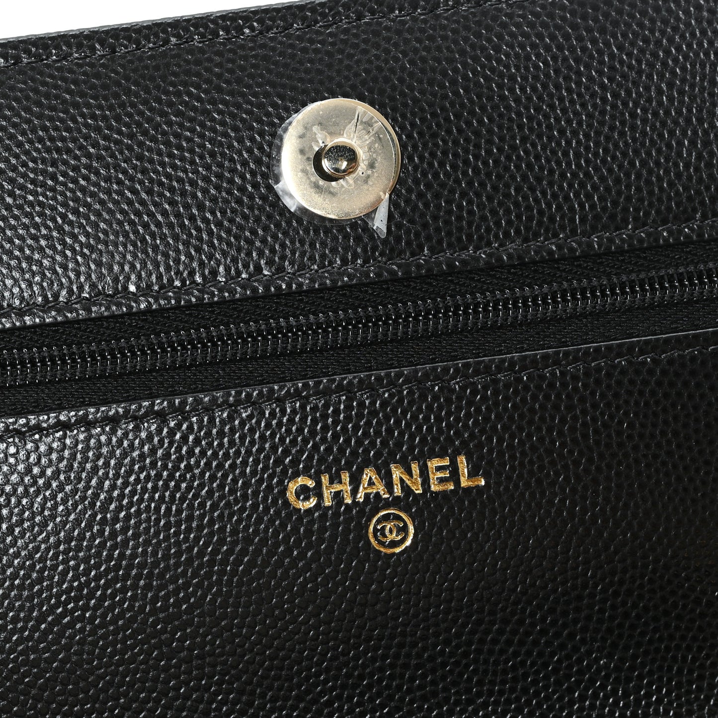Caviar Quilted Crystal Heart CC Wallet On Chain WOC Black