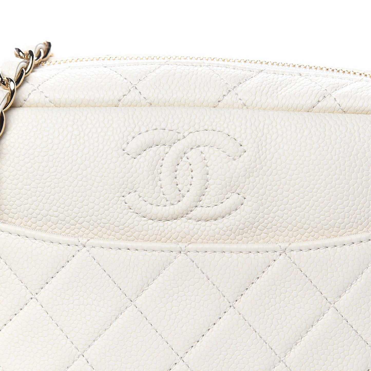 Caviar Flat Quilted Small Coco Tassel Camera Case White