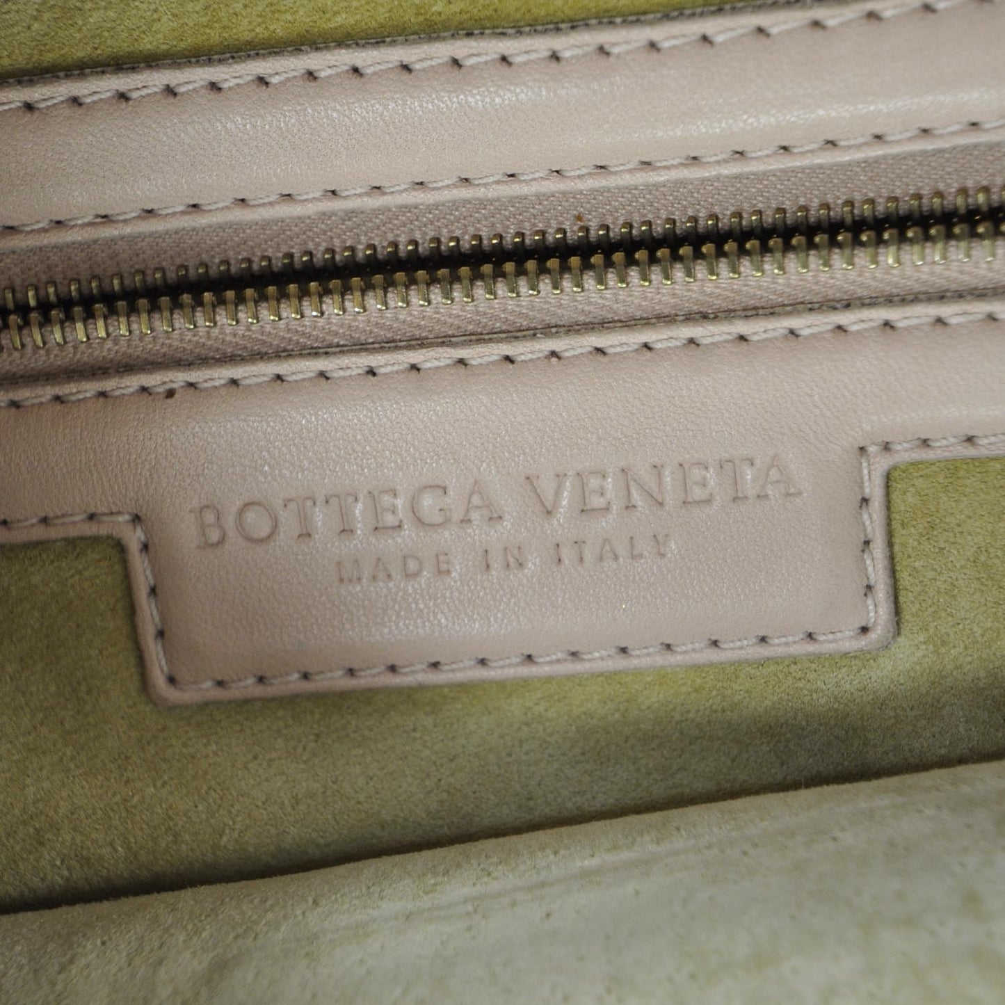 Nappa Intrecciato Medium Veneta Hobo Lotus