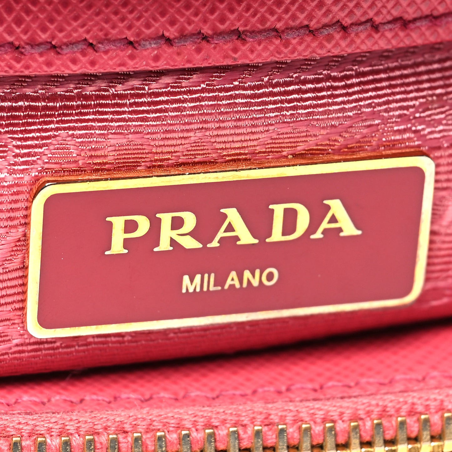 Saffiano Medium Galleria Double Zip Tote Fuxia