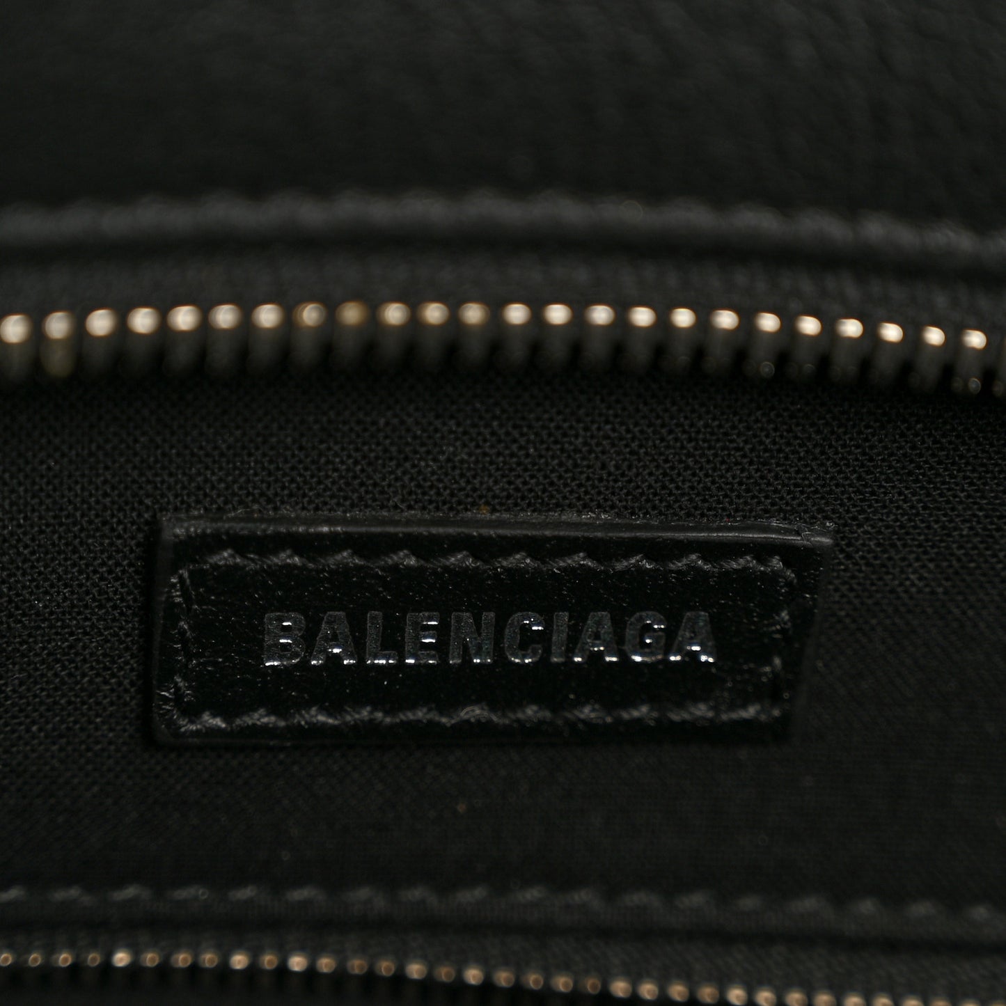 Smooth Calfskin Everyday East West Tote Bag Black