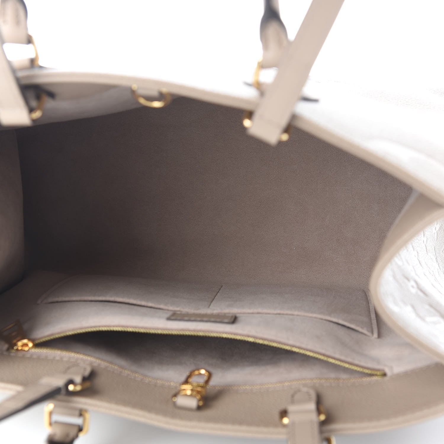 Louis Vuitton Empreinte Monogram Giant Onthego MM Tourterelle 5 of 9