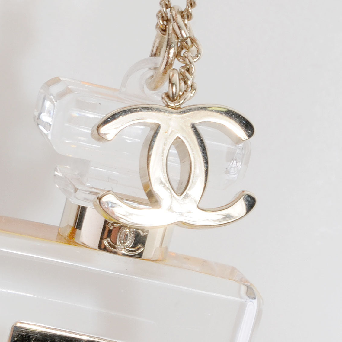 Chanel N°5 Perfume CC Necklace Gold 4 of 4