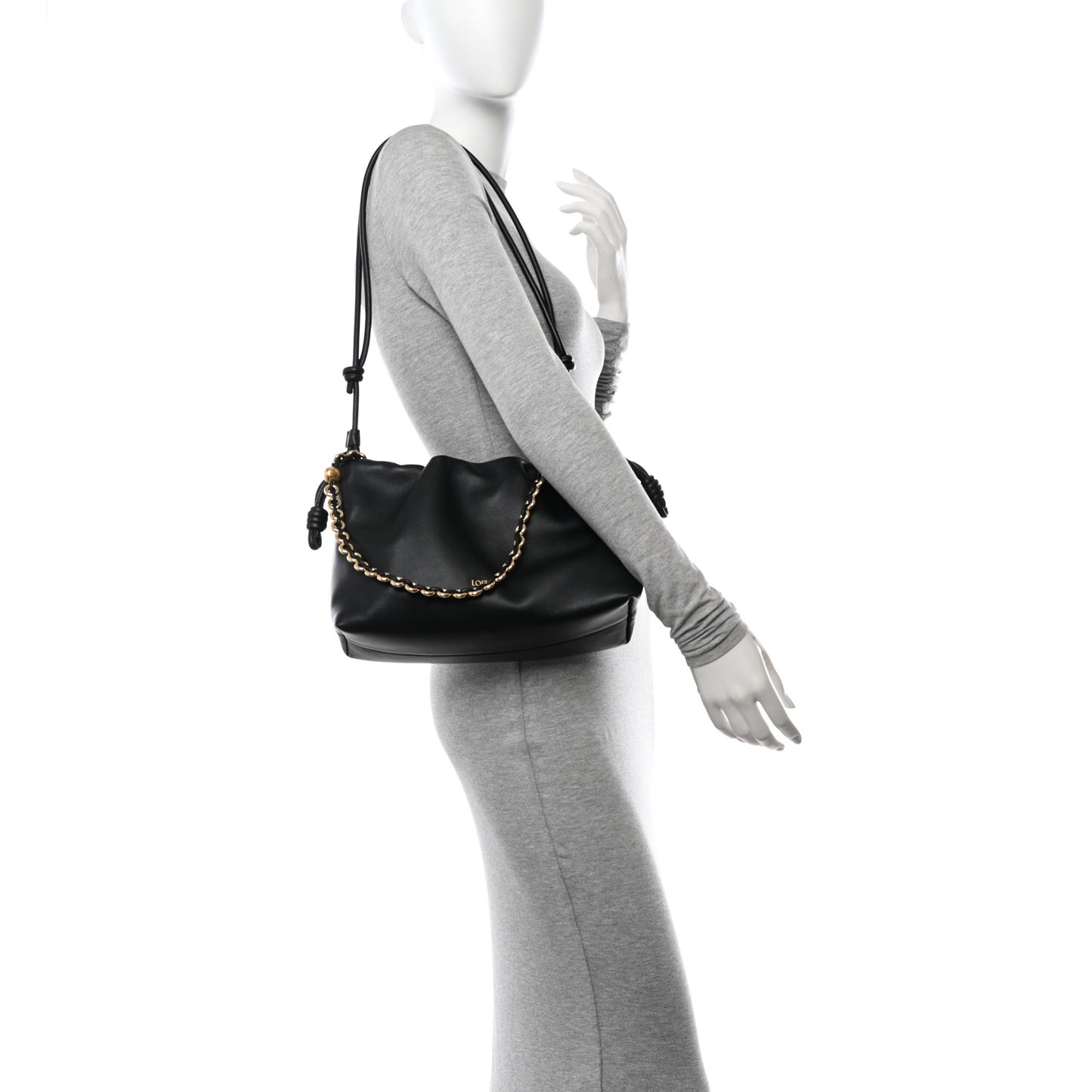 Mellow Nappa Donut Chain Flamenco Knot Clutch Black