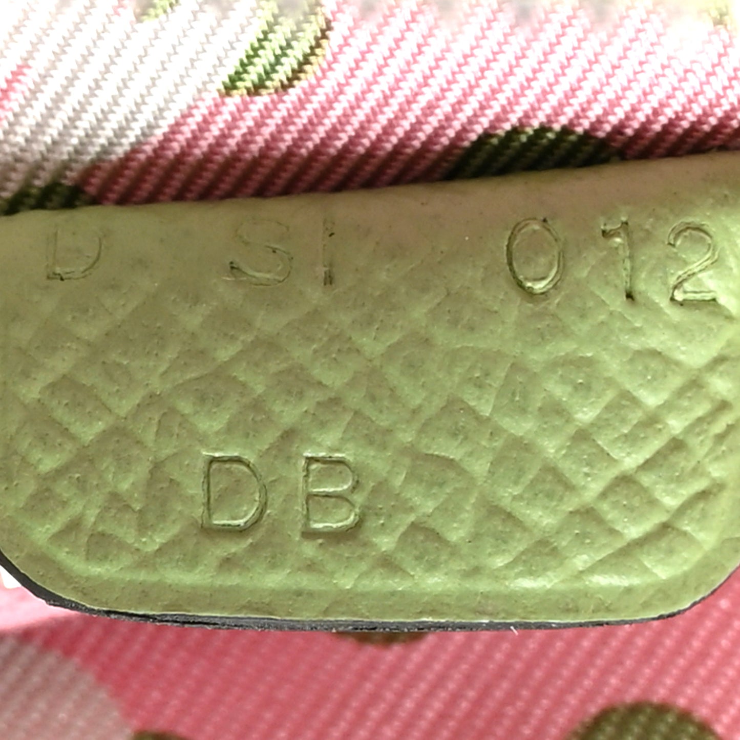 Epsom Silk'In Compact Wallet Vert Criquet