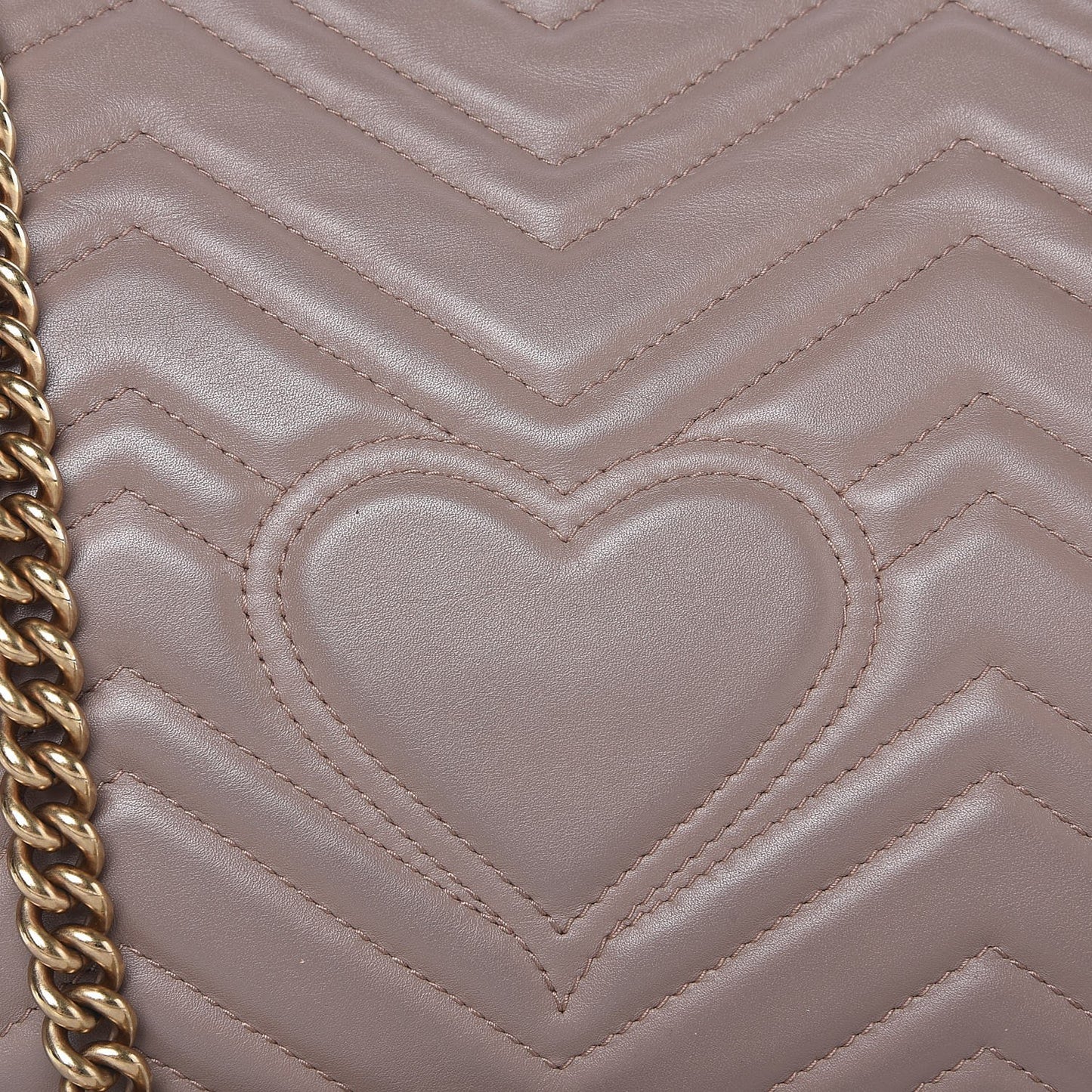 Calfskin Matelasse Medium GG Marmont Shoulder Bag Porcelain Rose