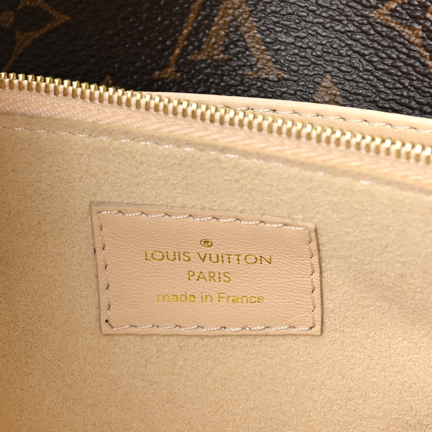 Louis Vuitton Grained Calfskin Monogram Double V Creme 6 of 9