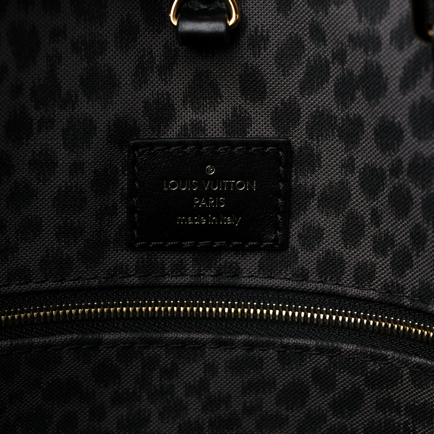 Monogram Giant Wild At Heart Onthego GM Arizona