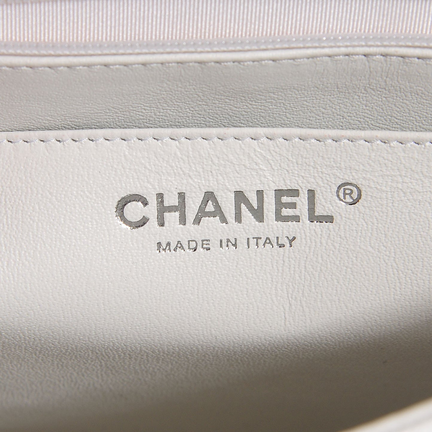 Caviar Quilted Jumbo Single Flap White