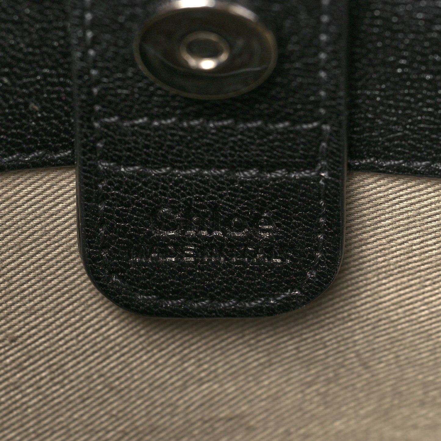 Calfskin Medium Tess Hobo Black