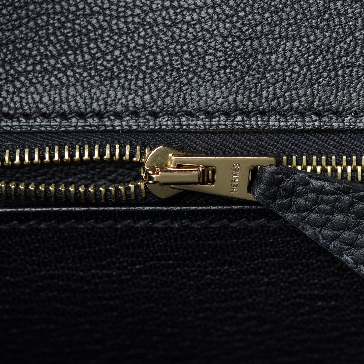 Togo Matte Alligator Birkin Touch 25 Black