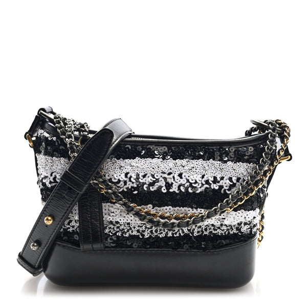 S*7様 CHANEL ロゴ入り ブラック ボディバッグ Chanel Sequin Calfskin Small Gabrielle Hobo Black White 1817207