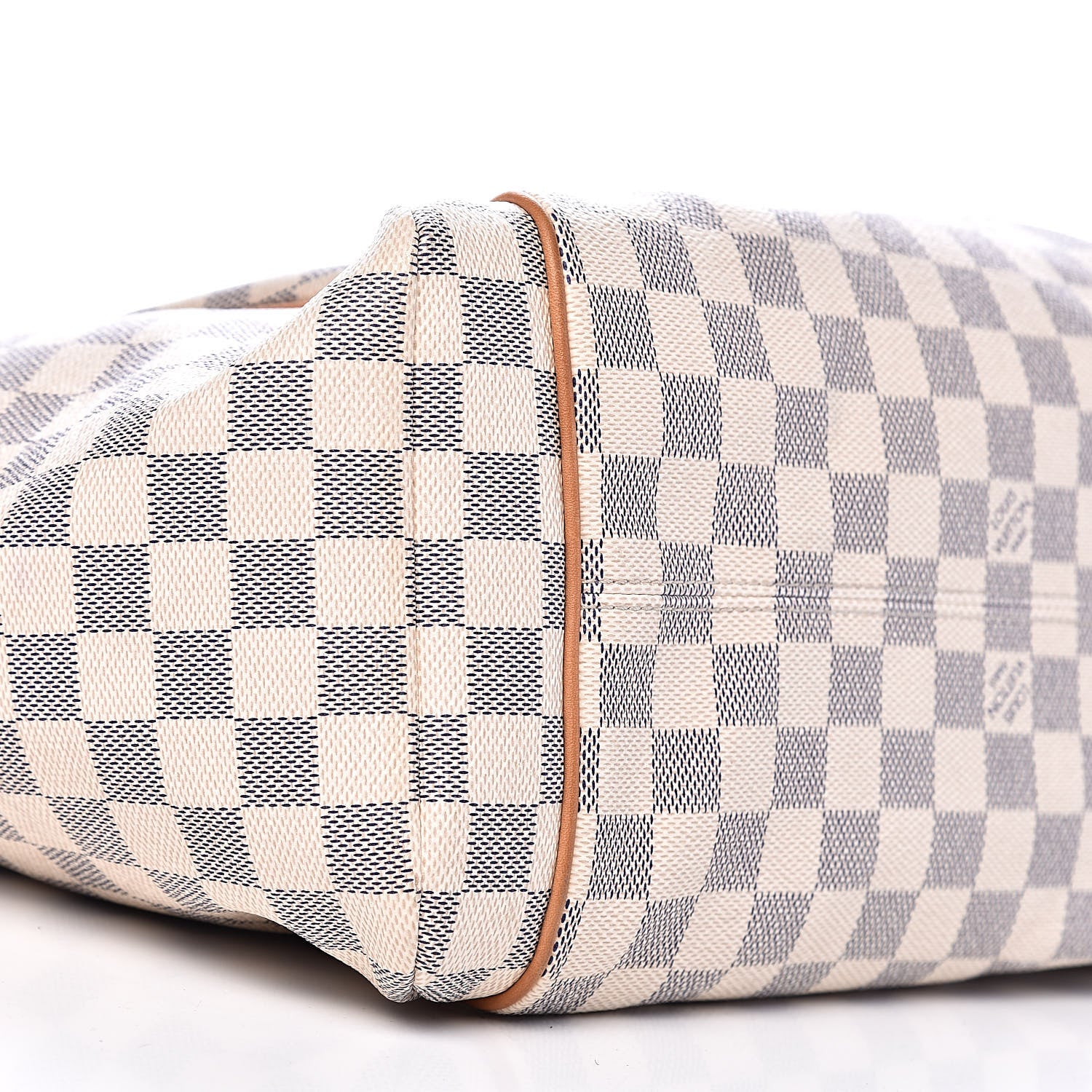 Louis Vuitton Damier Azur Totally MM 7 of 9