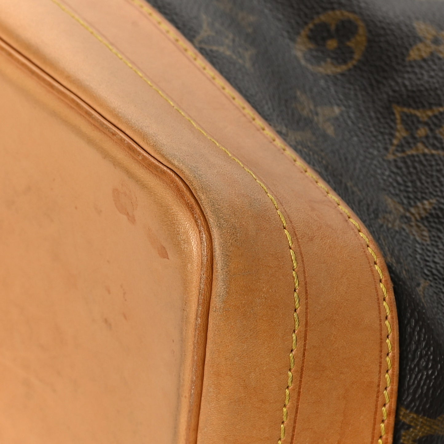 Monogram Noe