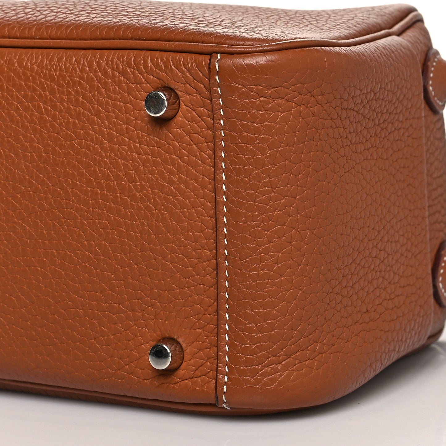 Taurillon Clemence Mini Lindy 20 Gold