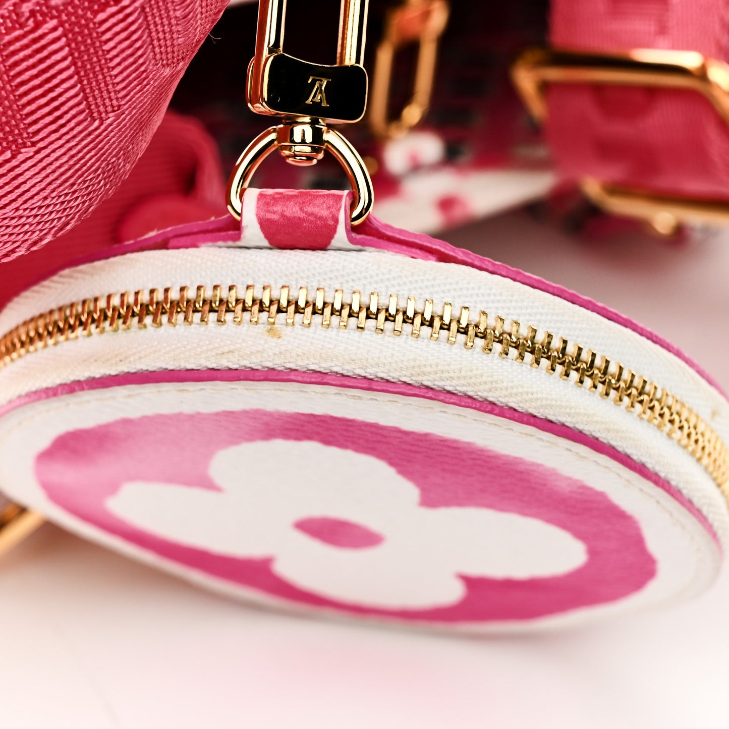 Monogram Giant By The Pool 2.0 Onthego PM Pink