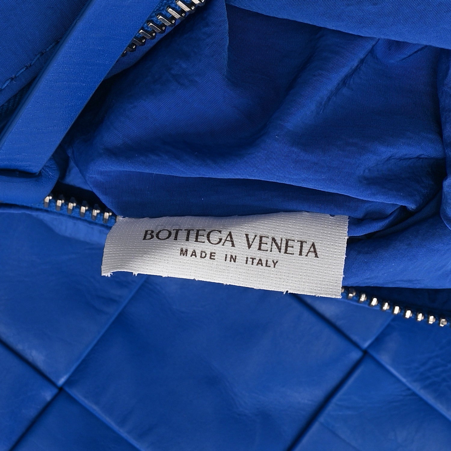 Bottega Veneta Paper Calfskin Maxi Intrecciato Cassette Messenger Blue 7 of 11