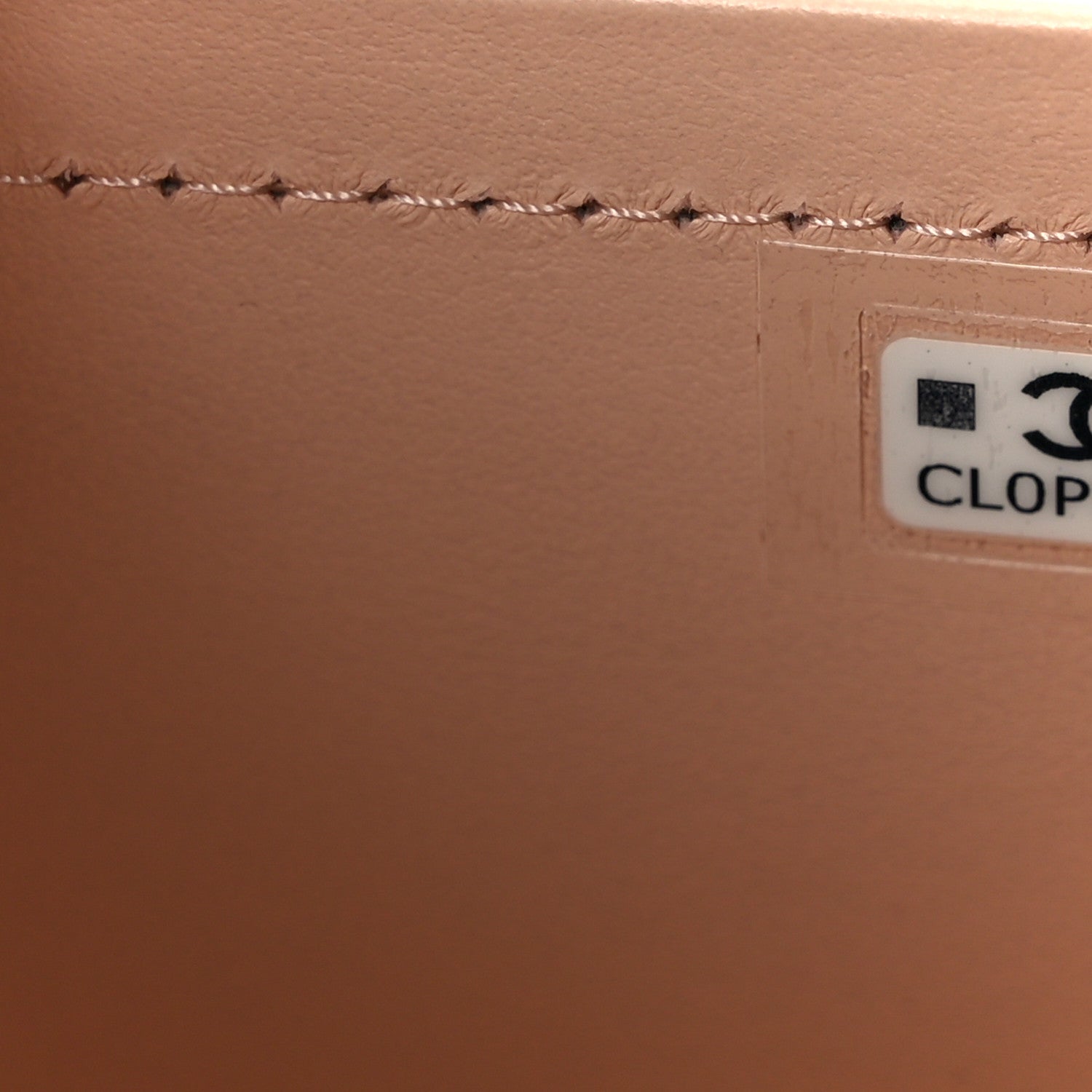 Chanel Shiny Caviar Preppy Coco Long Vanity With Strap Light Pink 7 of 12