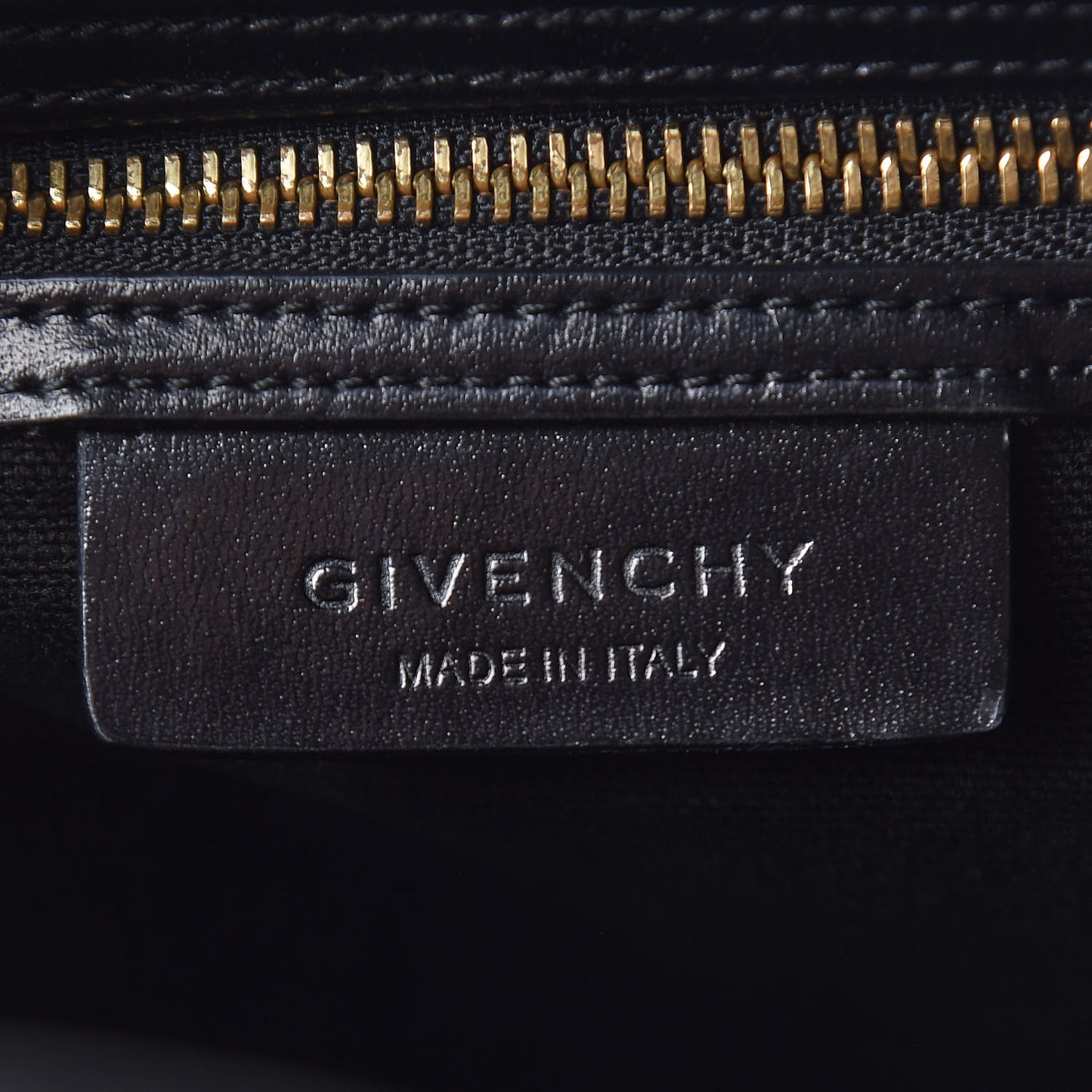Shiny Lord Calfskin Medium Antigona Black