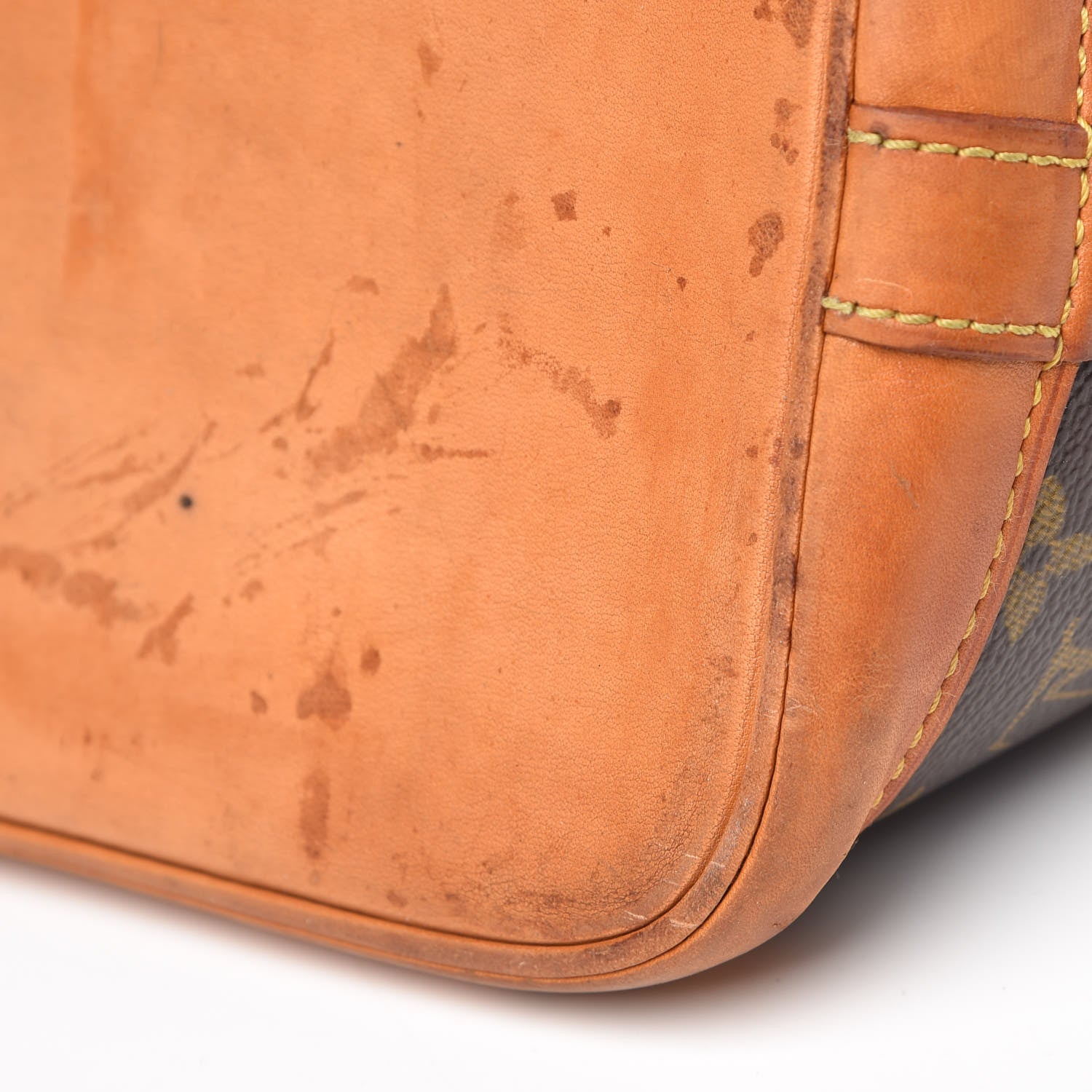 Louis Vuitton Monogram Alma PM 14 of 20