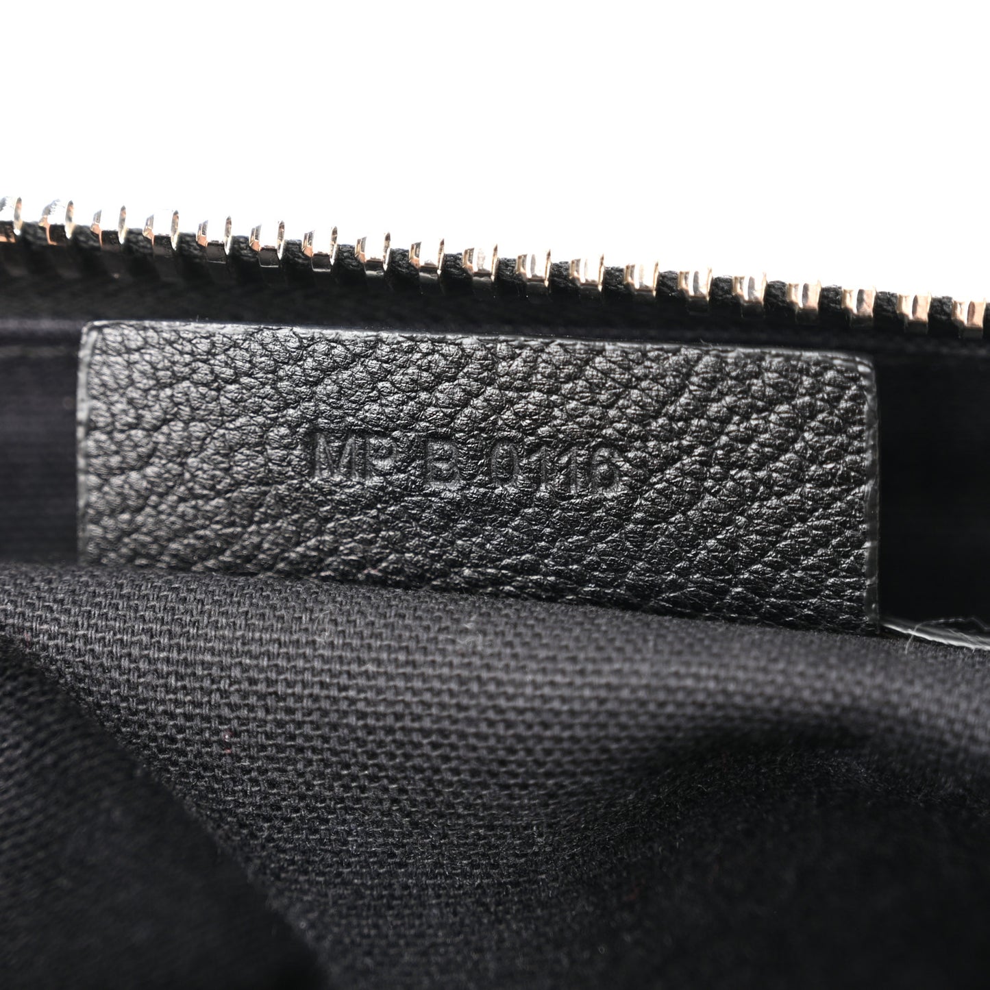 Sugar Goatskin Medium Antigona Black