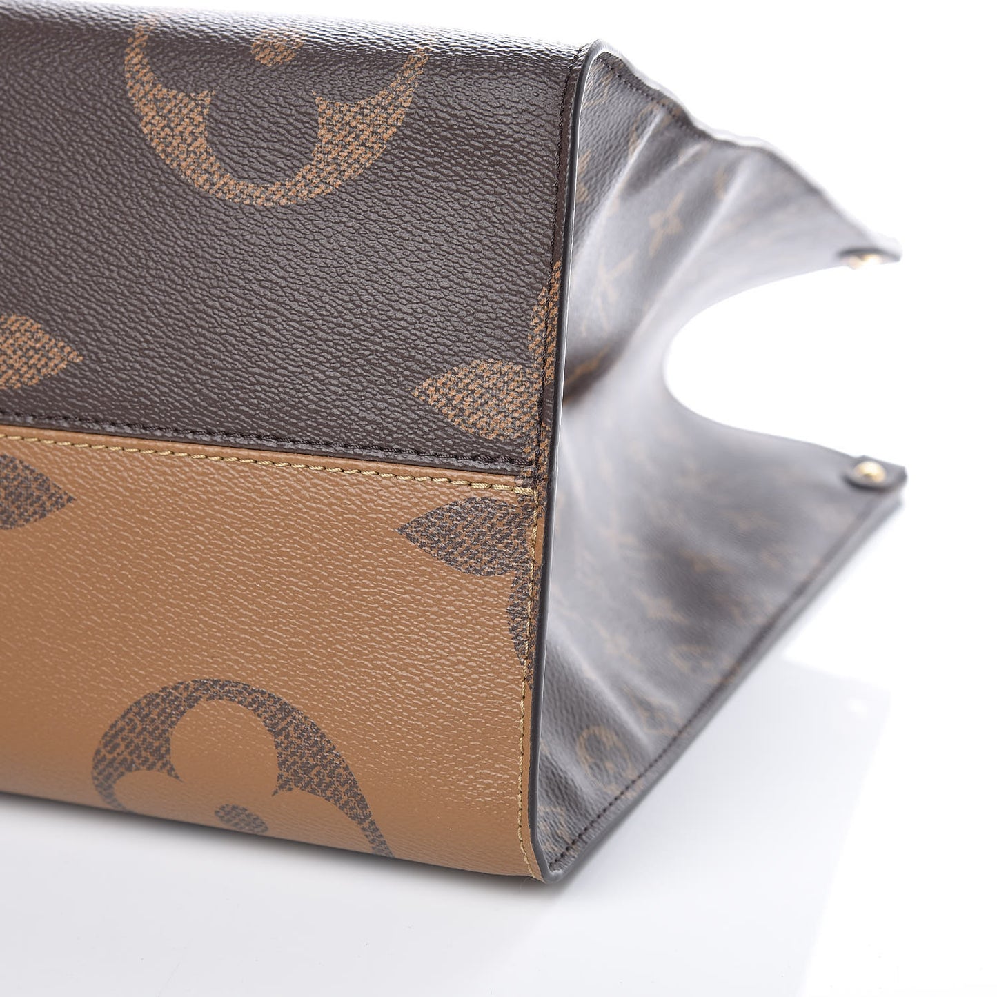 Reverse Monogram Giant Onthego GM