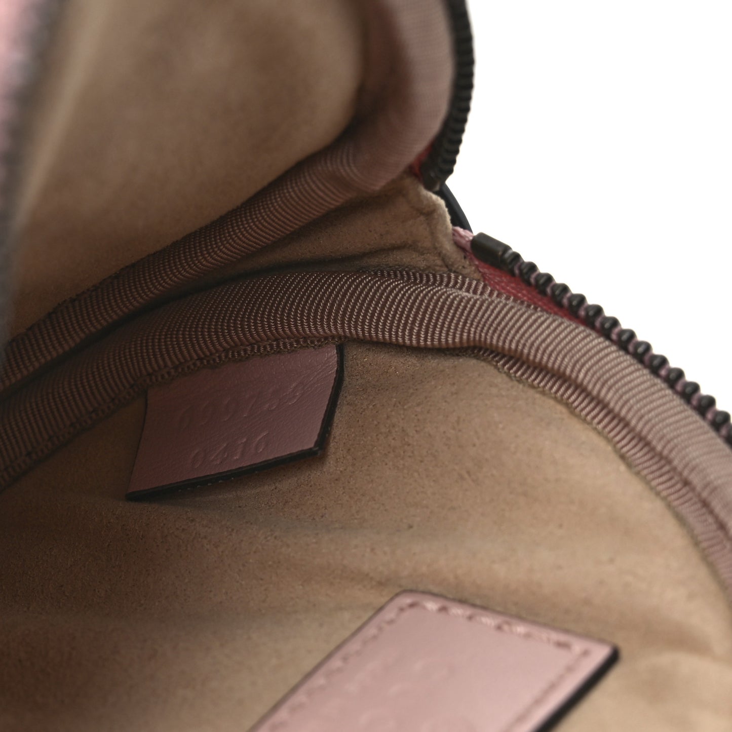 Calfskin Matelasse GG Marmont Mini Bag Coin Purse Mystic White Perfect Pink