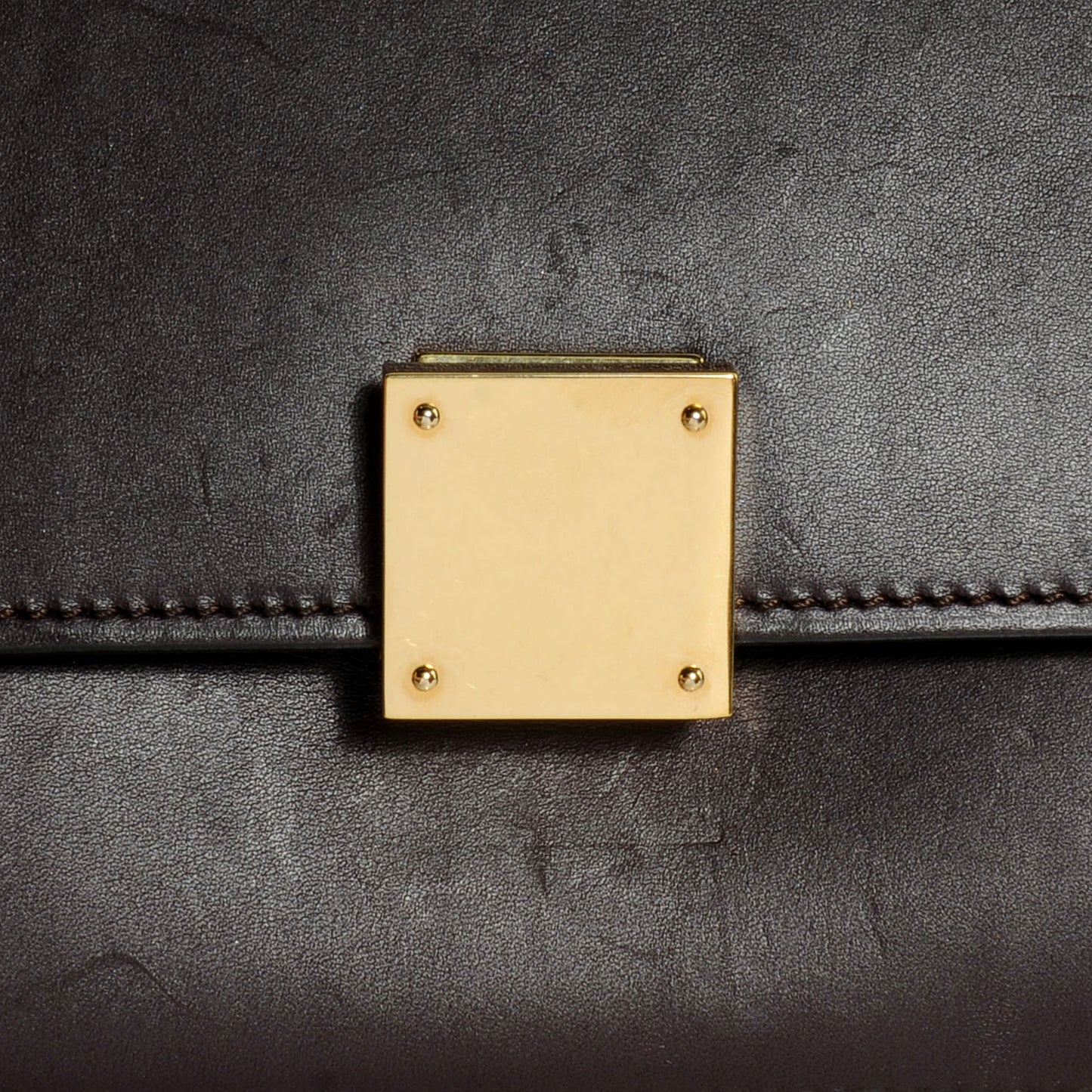 Smooth Calfskin Medium Case Chain Flap Burgundy