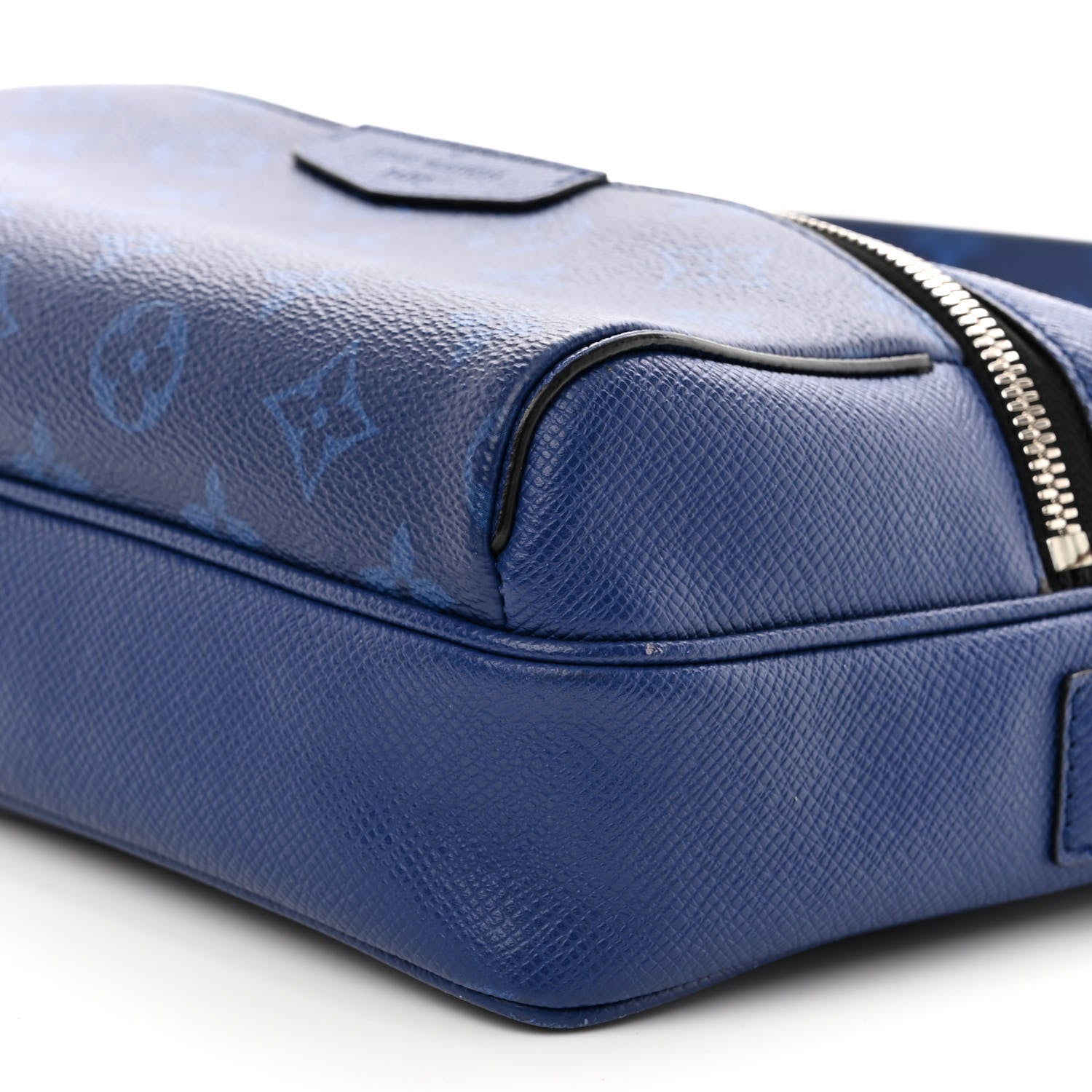 Louis Vuitton Taiga Monogram Outdoor Messenger Cobalt 10 of 10