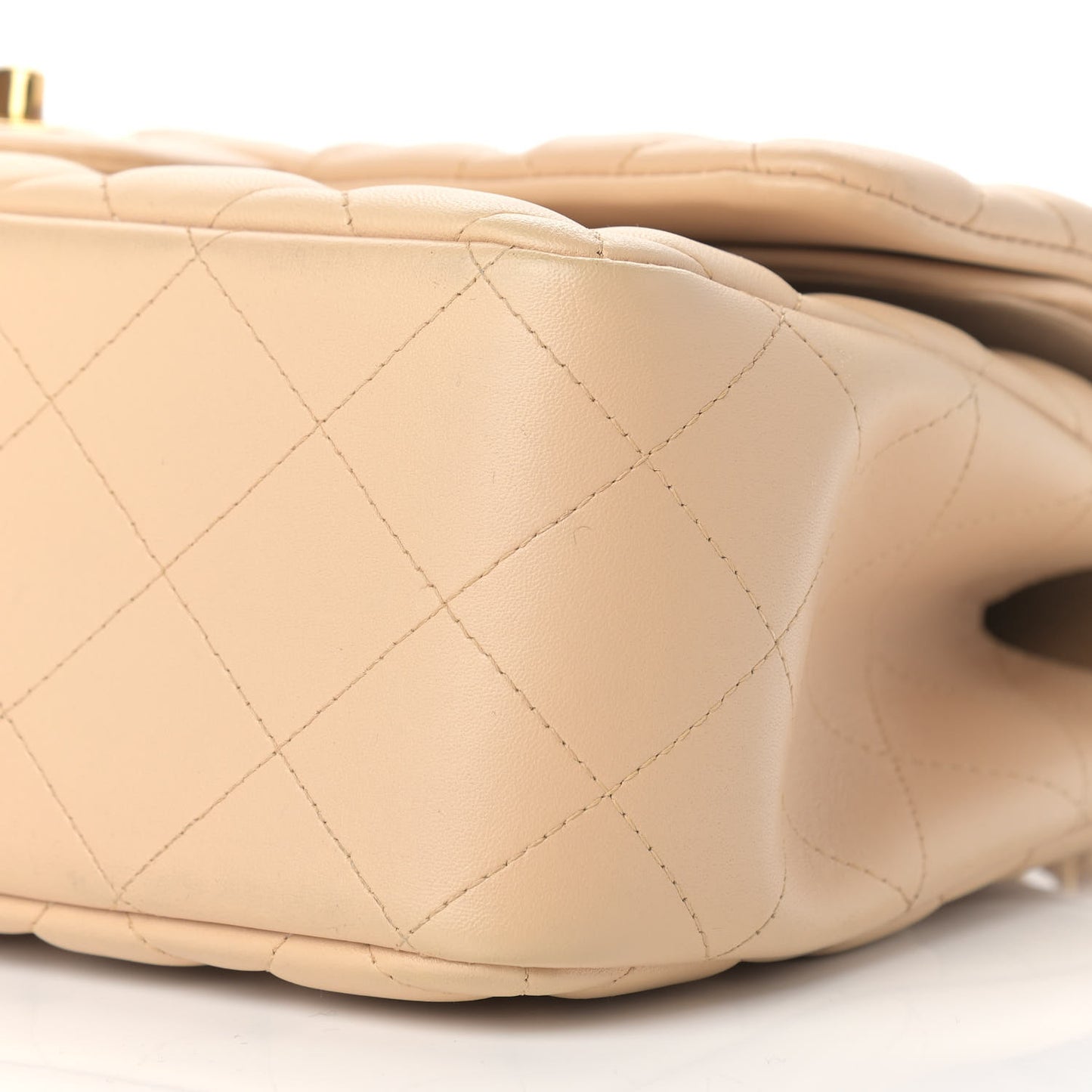 Lambskin Quilted Jumbo Double Flap Beige Clair