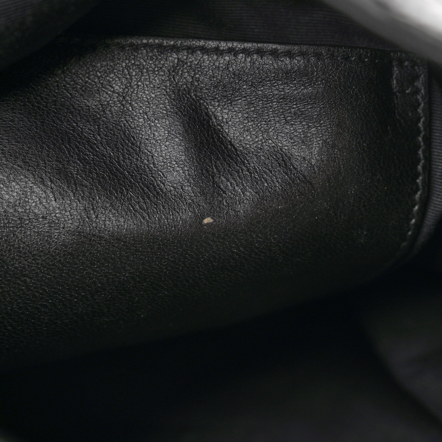Saint Laurent Crinkled Calfskin Matelasse Monogram Large Niki Shopper Tote Black 8 of 14