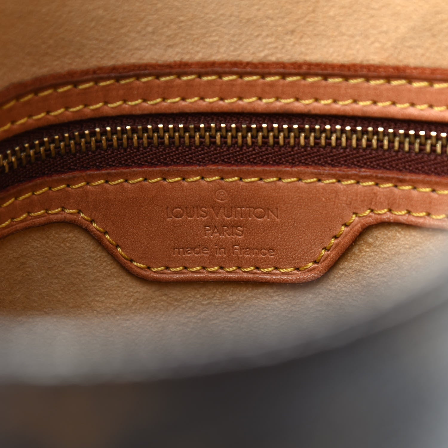 Louis Vuitton Monogram Looping GM 6 of 9