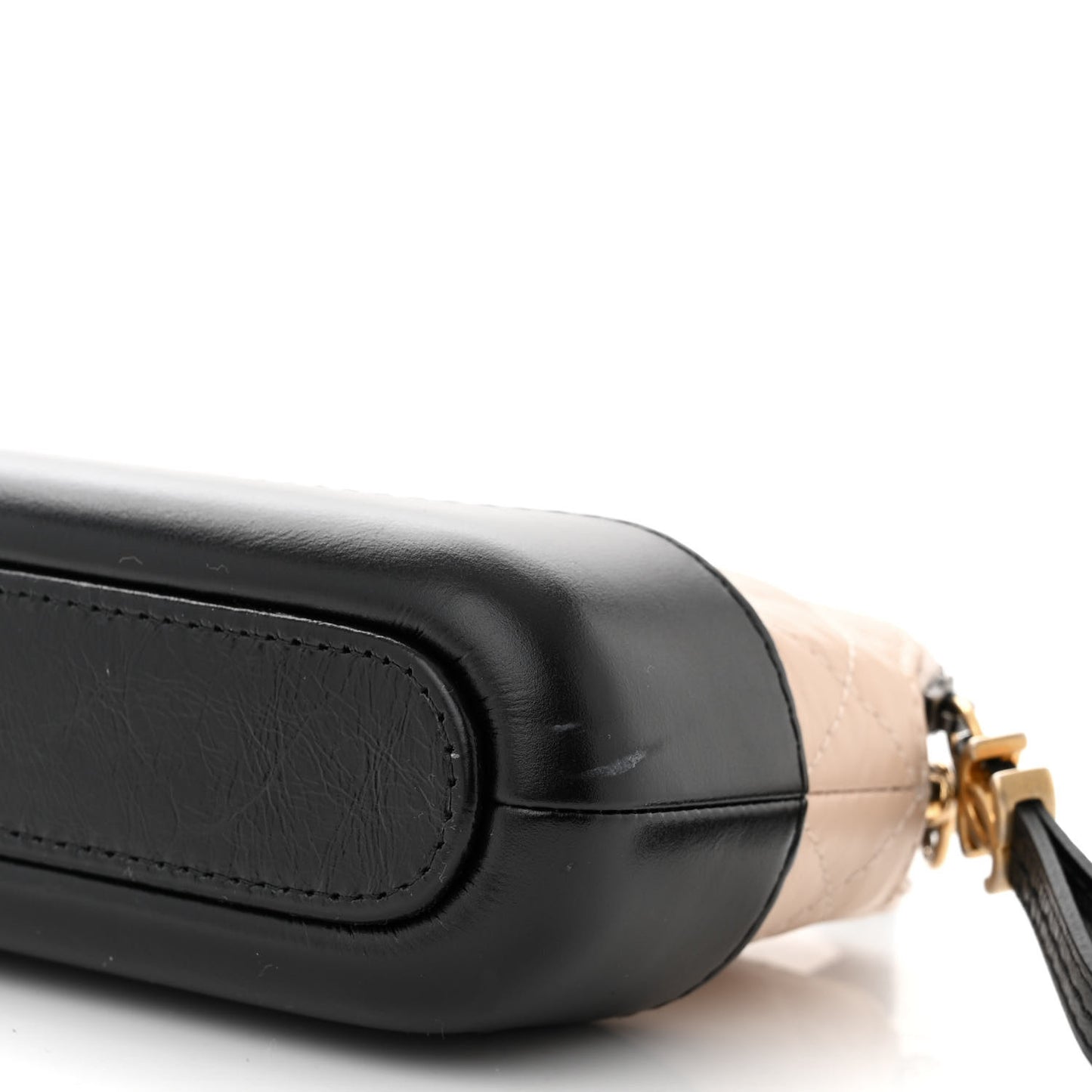 Aged Calfskin Quilted Small Gabrielle Clutch With Chain Beige Black