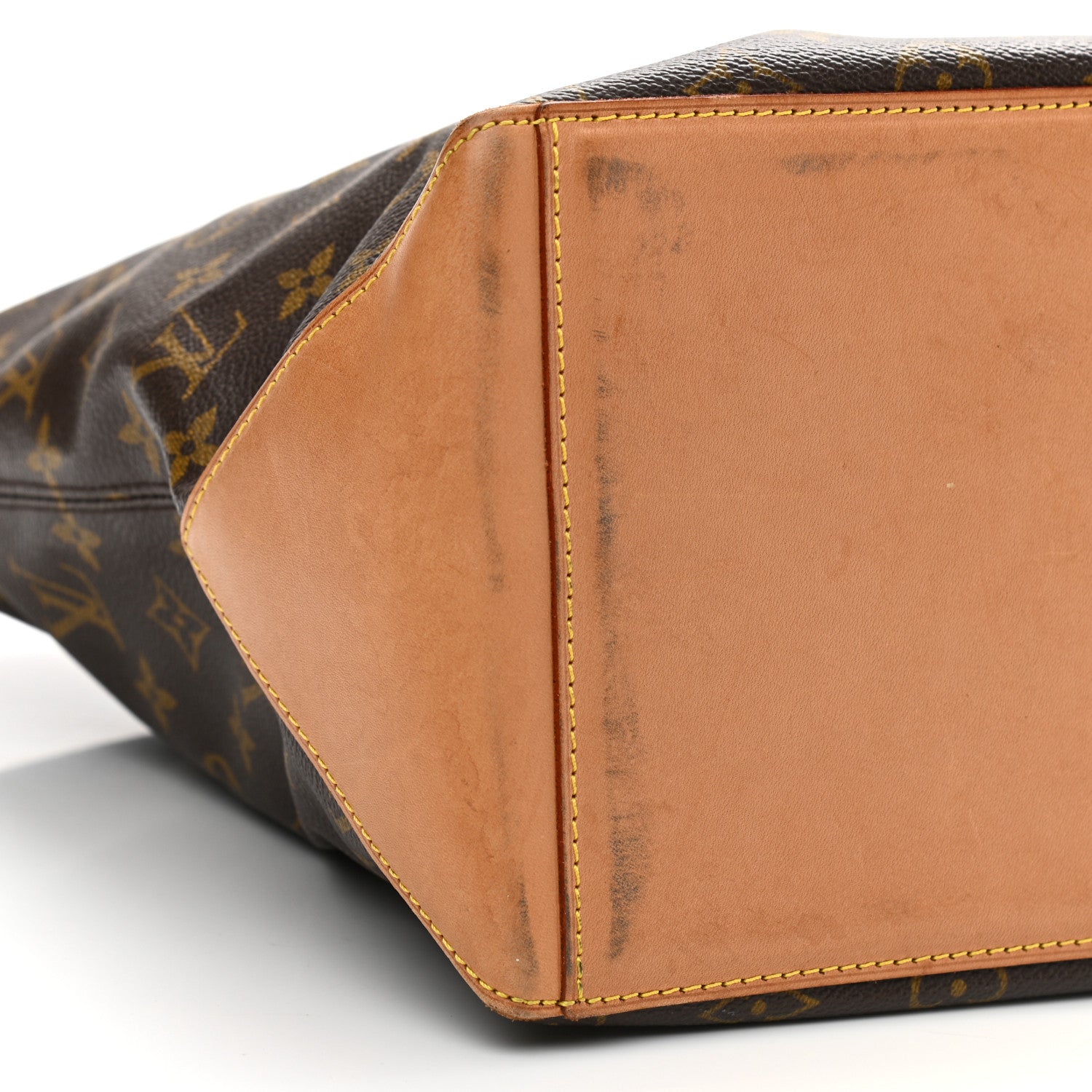 Louis Vuitton Monogram Cabas Mezzo 9 of 10