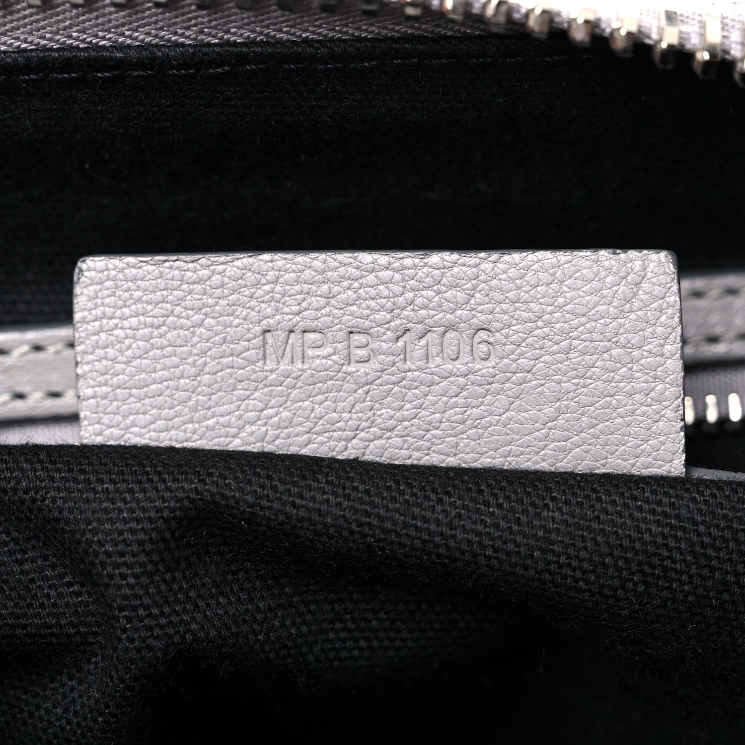 Givenchy Sugar Goatskin Medium Antigona Pearl Grey 7 of 23