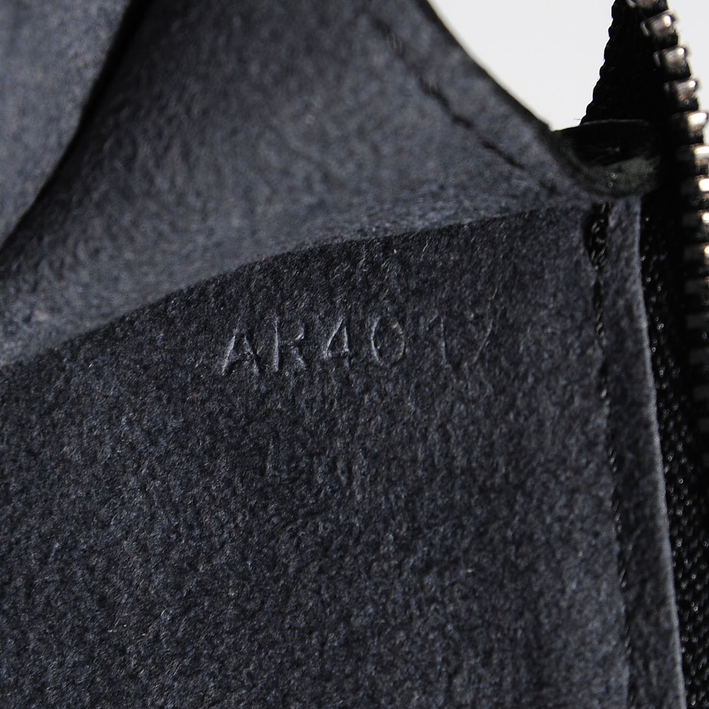 Epi Pochette Accessories 24 Black